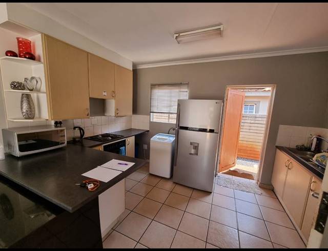 3 BEDROOM HOUSE FOR SALE IN THE ORCHARDS